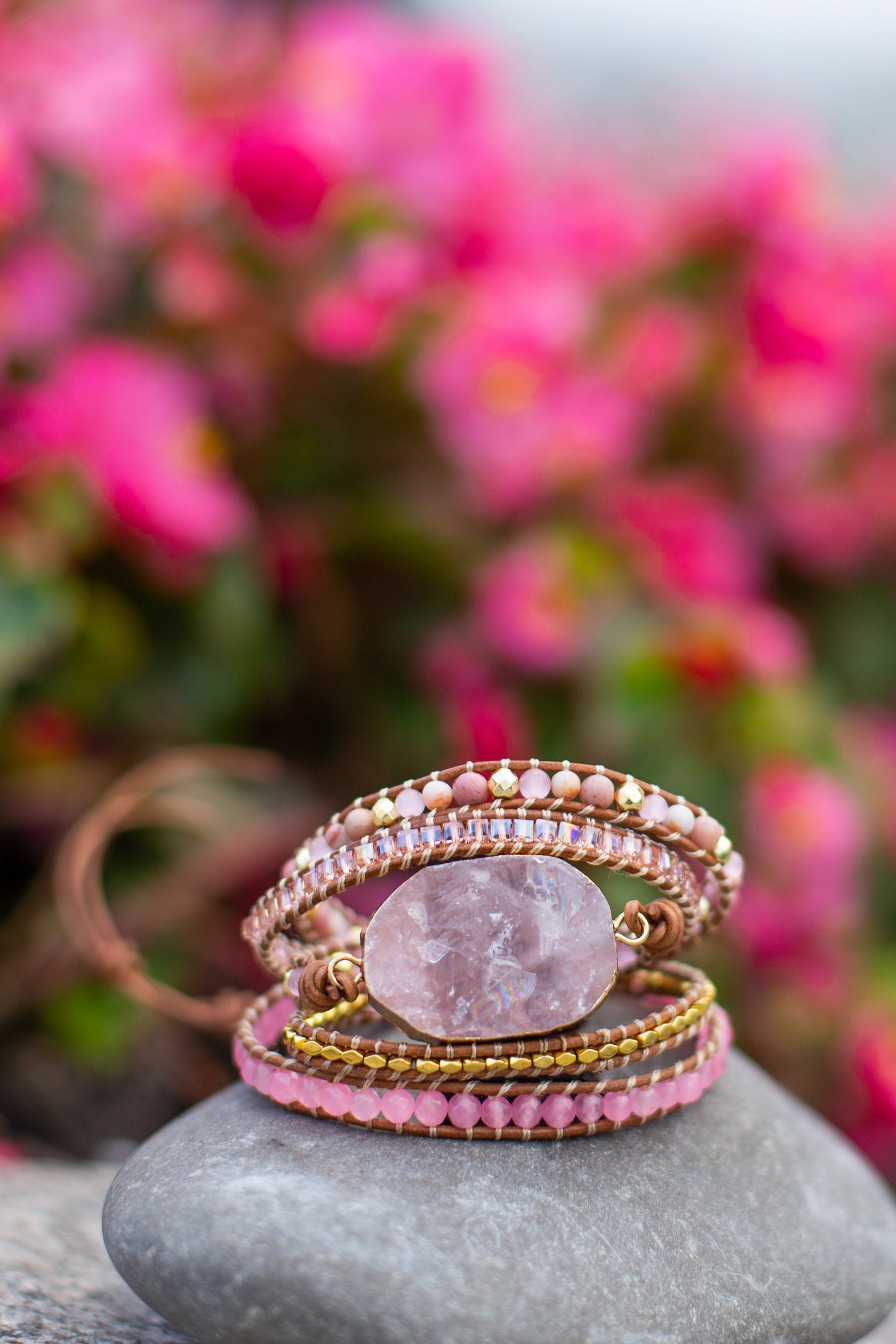 Amoria Bracelet – Élégante Candybracelet en Quartz Rose Doré