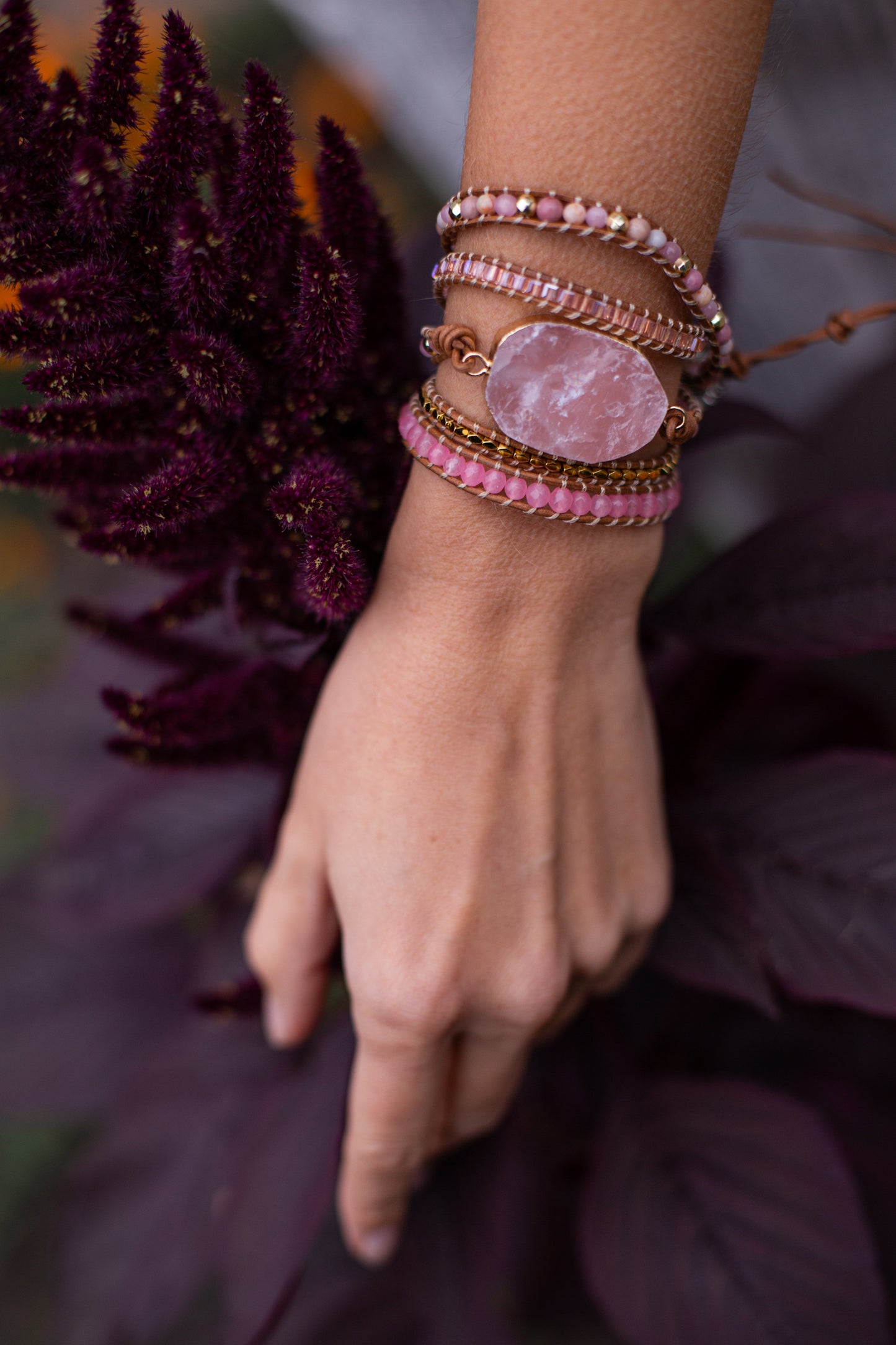 Amoria Bracelet – Élégante Candybracelet en Quartz Rose Doré