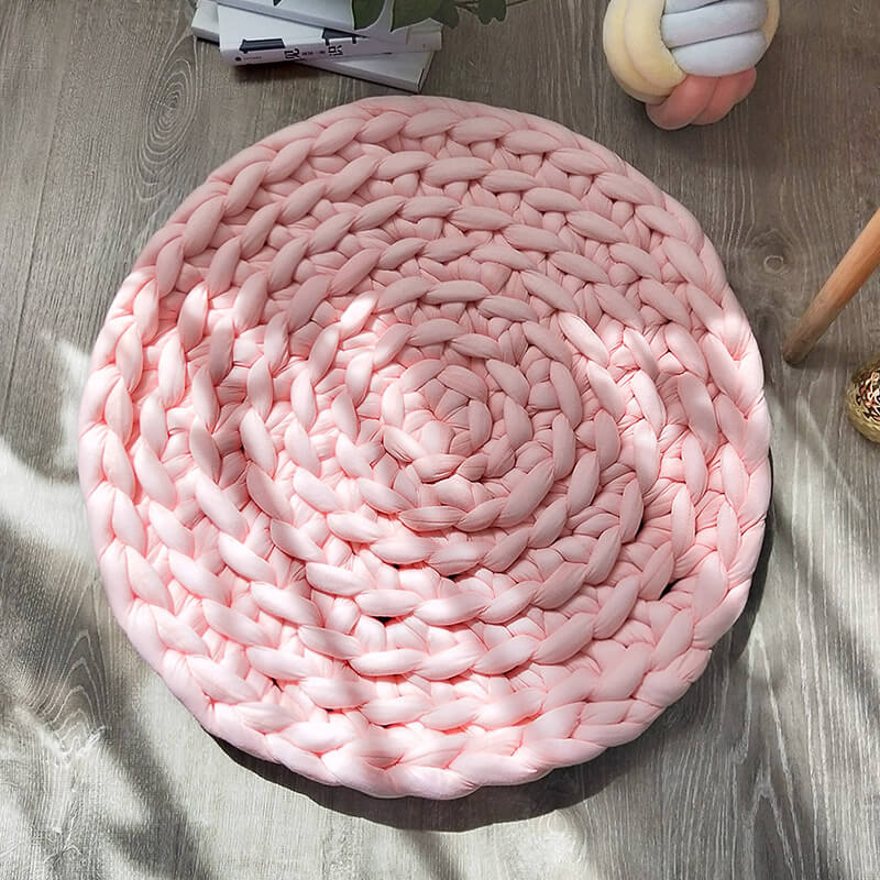 Tapis rond tricoté