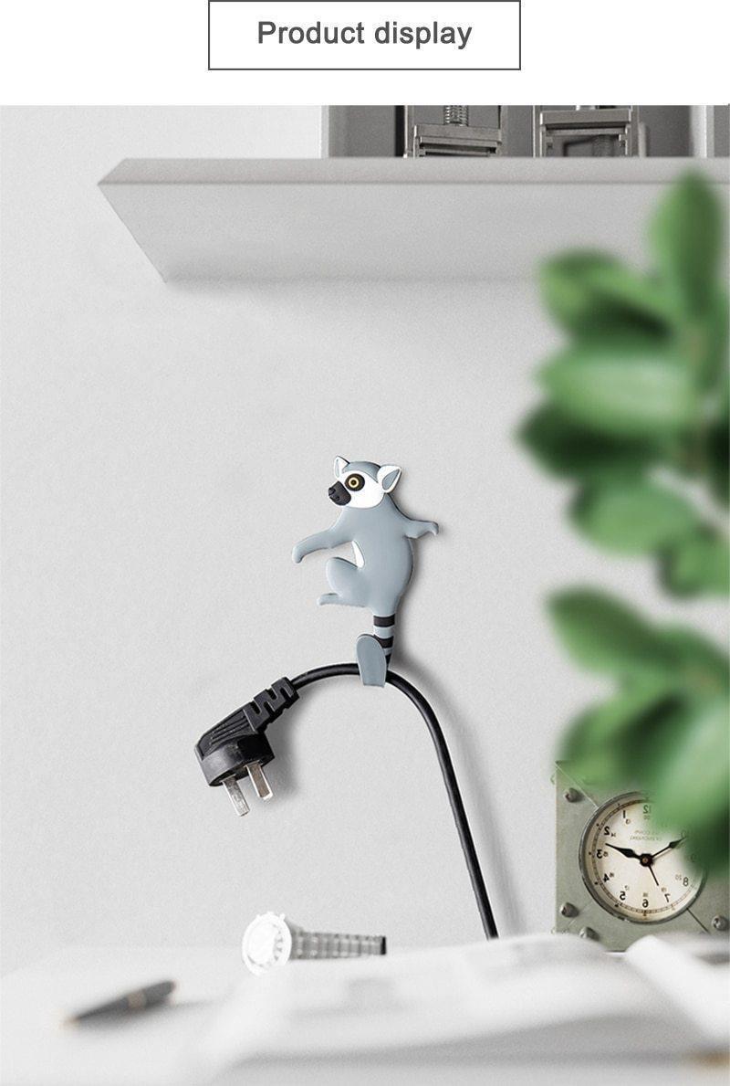 Floroux adhesive hooks in animal design | Versatile hooks for wall and refrigerator | Practical and decorative