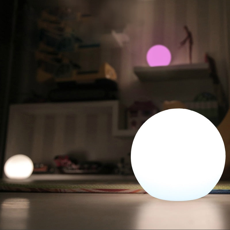 Lampe de table LED sans fil Moon avec batteries rechargeables