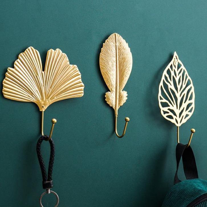 Crochet mural en métal Floroux en forme de feuille | Décor élégant et fonctionnel | Disponible en or et bleu