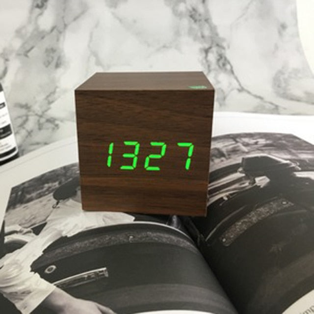 Réveil LED numérique nordique avec commande vocale – Rendez votre matinée sans effort