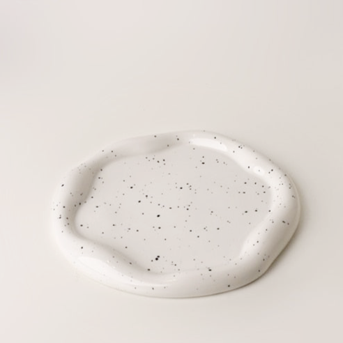 Cookies et plateau et bol en céramique chromée