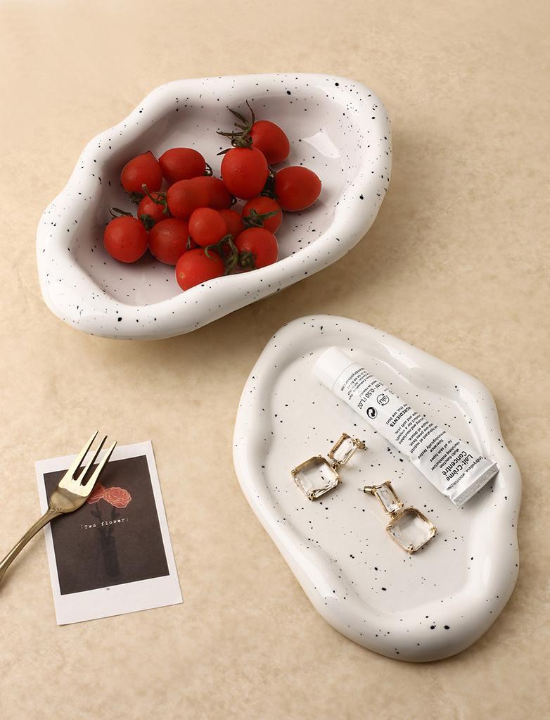 Cookies et plateau et bol en céramique chromée