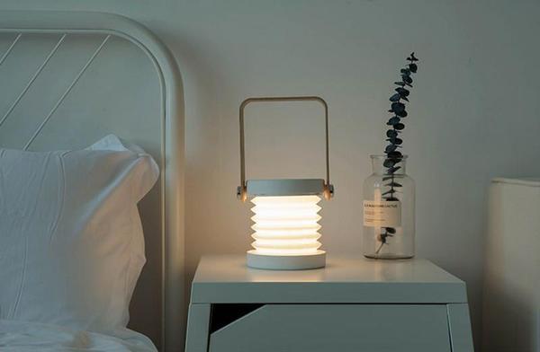 CompactGlow Lantern – Lampe Portable et Pliable