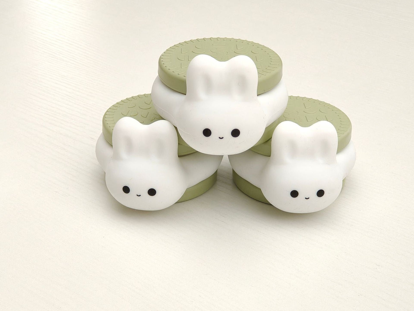 Lampe de nuit LED en silicone squishy Cookie Bunny - Cadeau parfait pour les enfants et les filles