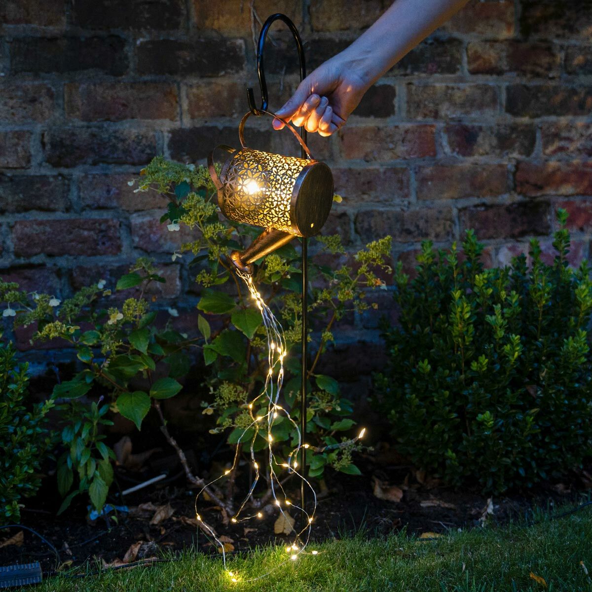 Floroux | Lampe de jardin LED créative et vintage en arrosoir
