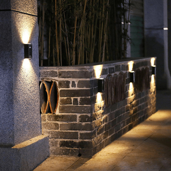 Lampes murales solaires LED sans fil Deluxe – Éclairage efficace pour vos murs extérieurs