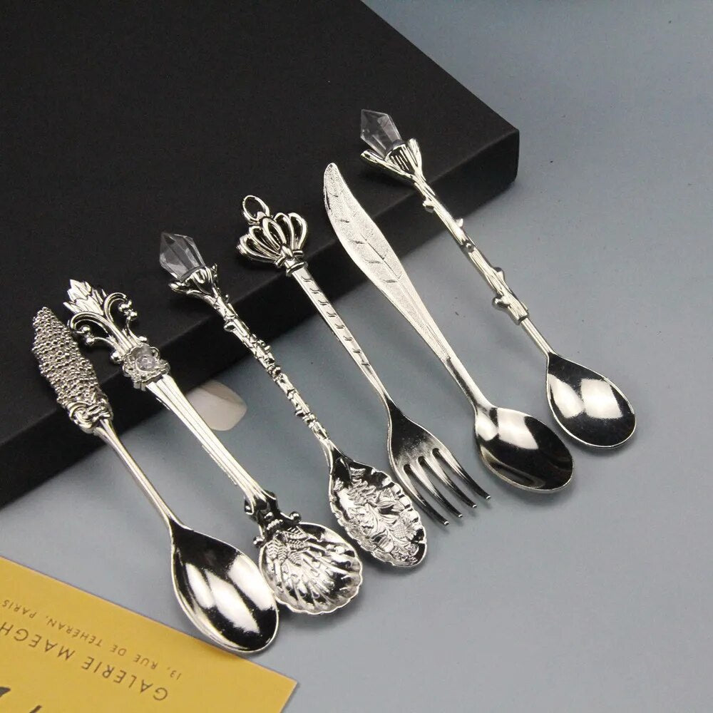Ensemble de Cuillères à Café – Sculptées Vintage – Alliage de Zinc Rétro – Cuillères à Dessert – Ustensiles de Cuisine