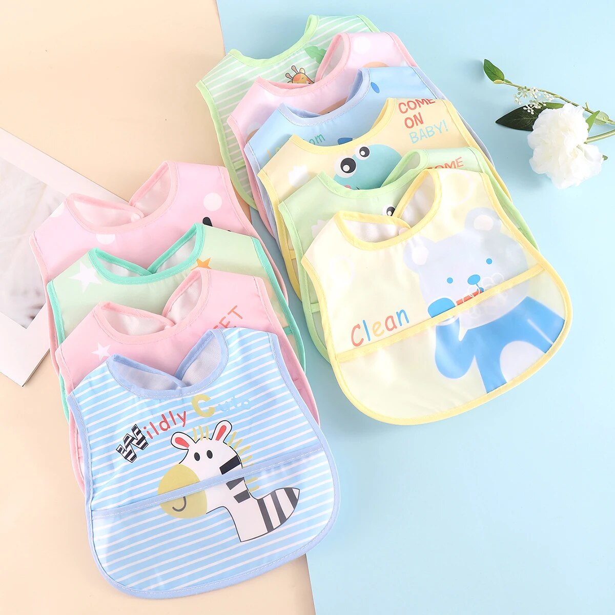 AquaGuard - Ensemble de 5 Bavoirs Réglables pour Bébé
