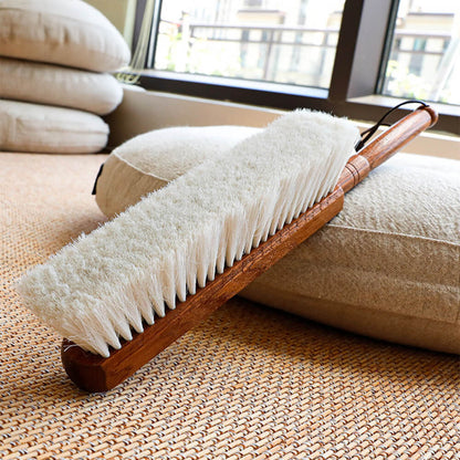 Brosse de nettoyage multifonctionnelle en poils de laine avec poignée en bois de santal