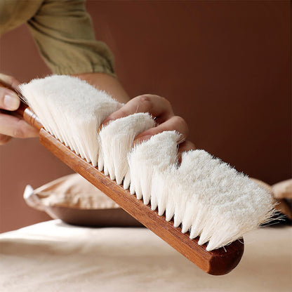 Brosse de nettoyage multifonctionnelle en poils de laine avec poignée en bois de santal