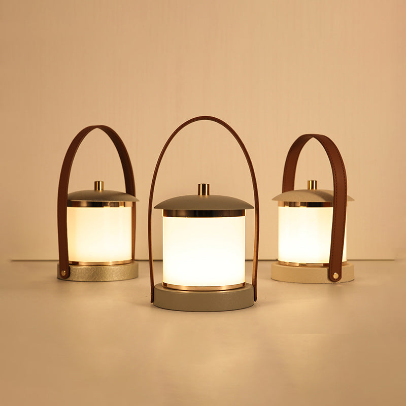 Lampe de camping LED au design cylindrique portable