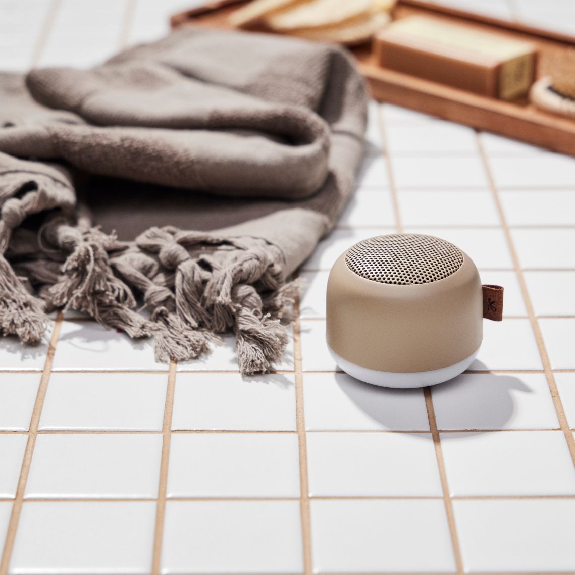AquaBeats – Lampe de salle de bain Bluetooth étanche