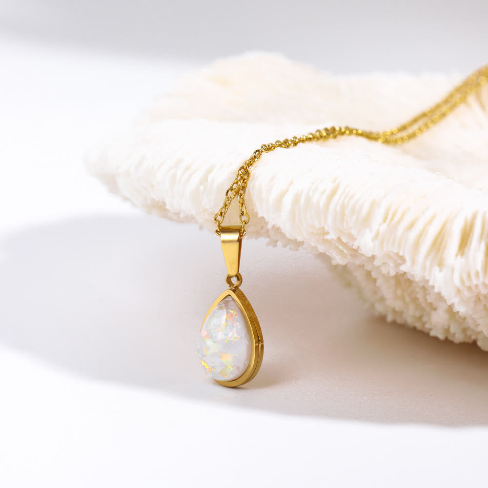 Eloise 18K Opale Naturelle Goutte Pendentif Collier - Une Élégance Envoûtante
