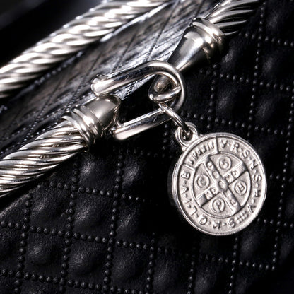 Benedetta - Élégante Sainte Bénedictus Bracelet charm