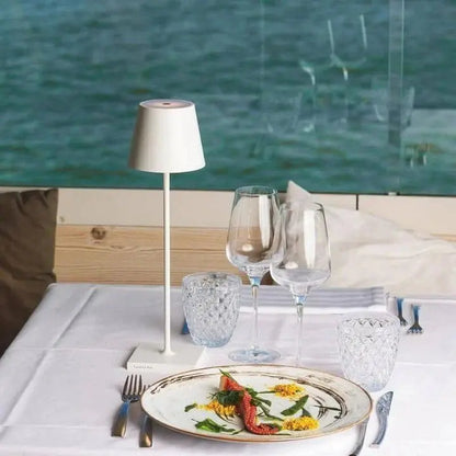 LumiLux - Lampe de table sans fil élégante