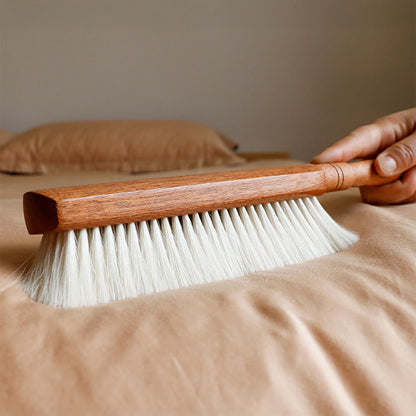 Brosse de nettoyage multifonctionnelle en poils de laine avec poignée en bois de santal