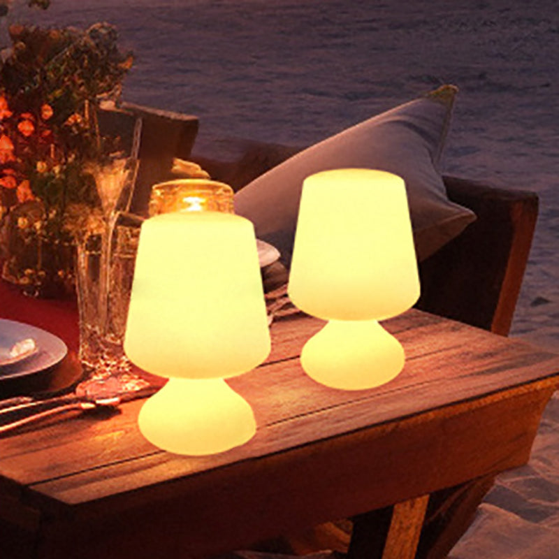 Lampe en forme de coupelle pour patio extérieur