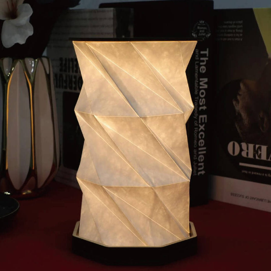Lampe de nuit LED en bois rotatif