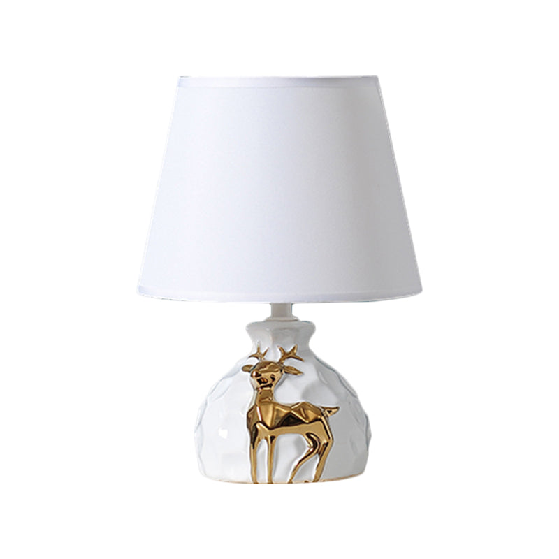 Floroux – Élégant vase cerf lampe de table pour une atmosphère chaleureuse