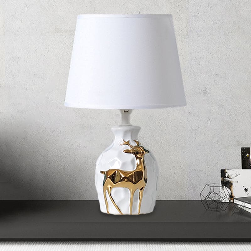 Floroux – Élégant vase cerf lampe de table pour une atmosphère chaleureuse