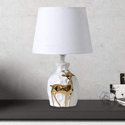 Floroux – Élégant vase cerf lampe de table pour une atmosphère chaleureuse