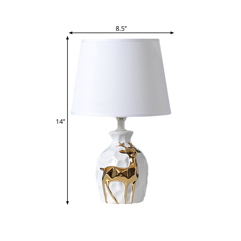 Floroux – Élégant vase cerf lampe de table pour une atmosphère chaleureuse