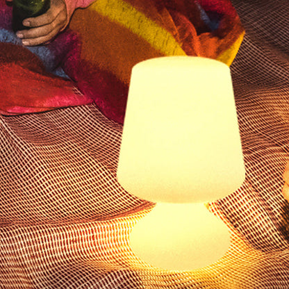 Lampe en forme de coupelle pour patio extérieur