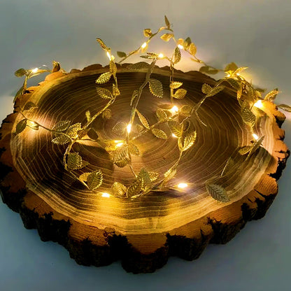 FairyLume – Élégante Guirlande lumineuse en feuilles dorées