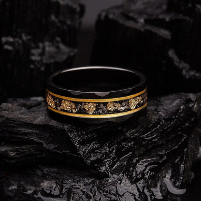 Bague Orion Élégante en Météorite Noire avec Détails en Feuille Dorée Luxe