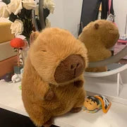 Floroux Capybara - Jouet en Peluche Douce pour des Moments de Câlins Infinis