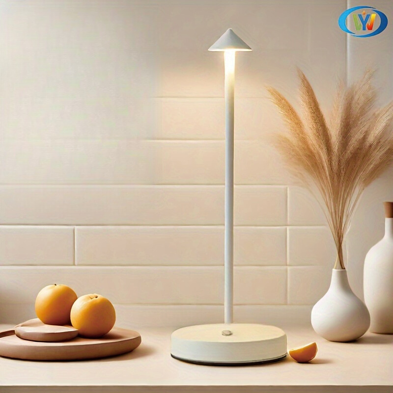 ConusLamp – Lampe de table USB élégante