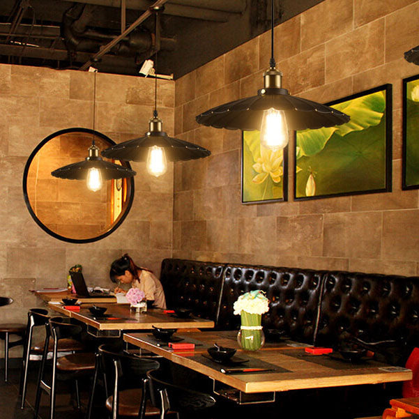 Floroux Applique Suspendue Vintage Industrielle | Abat-jour en Fer | Design 1 Lumière | Éclairage Rétro pour Espaces de Vie