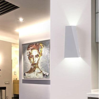 Floroux Applique LED | 2 bulbs | Modern Design | Indoor & Outdoor Lighting