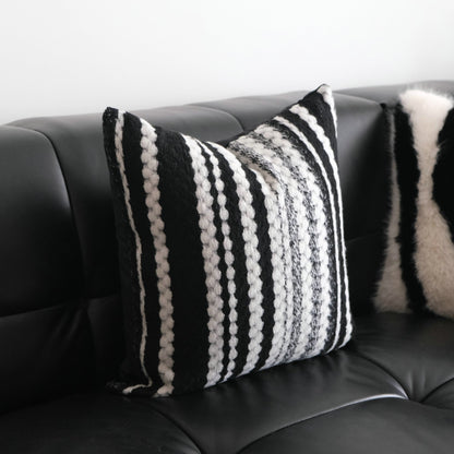 Housse de coussin moderne en fausse fourrure