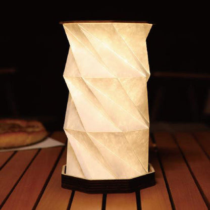 Lampe de nuit LED en bois rotatif