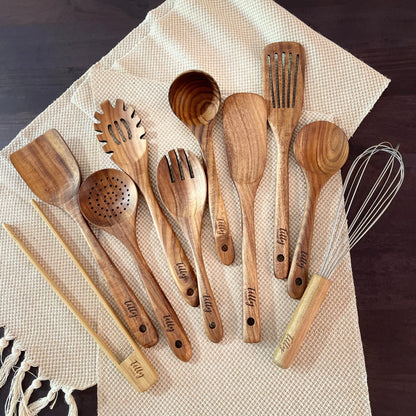 Udgita - Set d'ustensiles de cuisine de 10 pièces en bois de teck