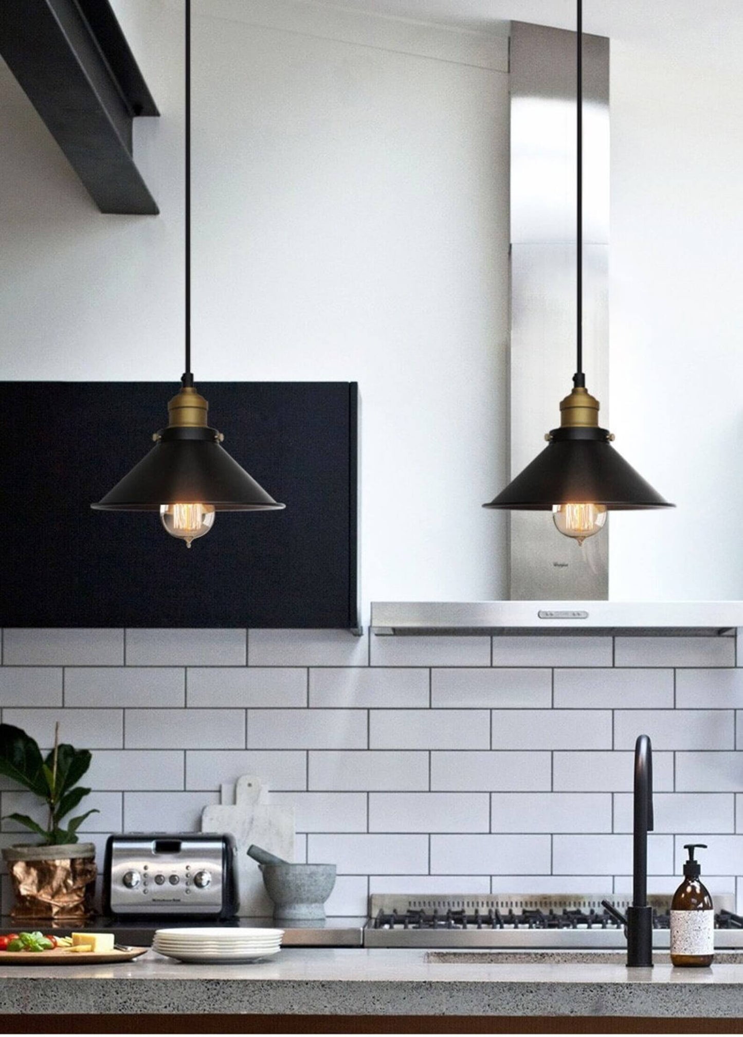 Floroux conical pendant in brass | Modern design | Dining room & Kitchen | Elegant atmosphere