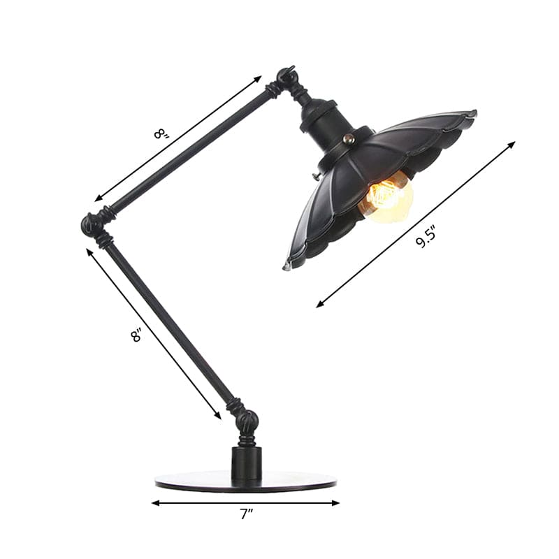 Floroux Glamour | Lampe de table en métal sculptural au style rétro