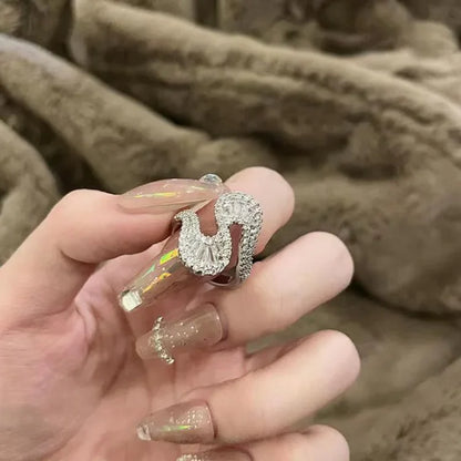 Bague en Argent Élégante en Forme de S avec Zirkonia Envoûtante - Seraphine