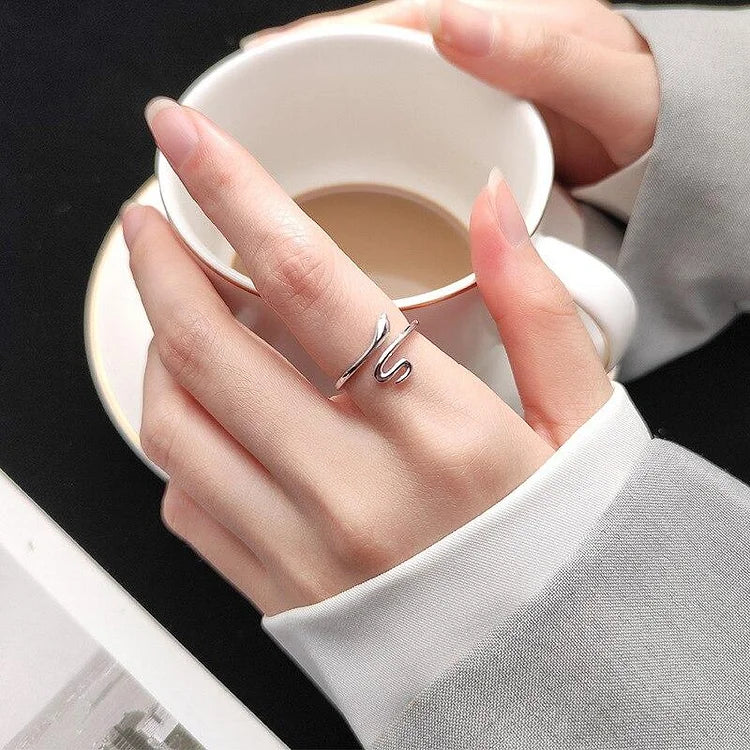 Amira Bague en serpentin réglable - Ajustement parfait pour votre style !