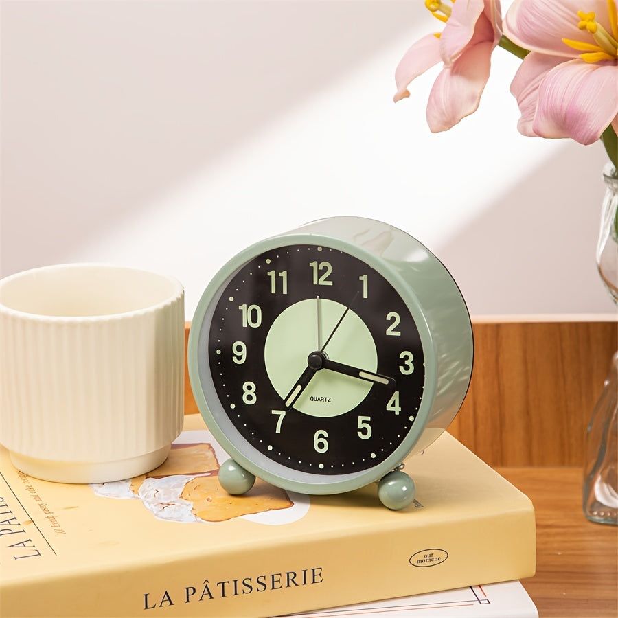 EleganceMetal Horloge – Réveil en Métal Élégant avec Lampe de Nuit