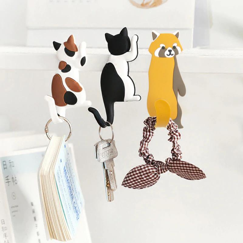 Floroux adhesive hooks in animal design | Versatile hooks for wall and refrigerator | Practical and decorative