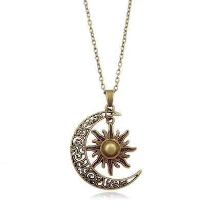 Collier Vintage Enchanteur Soleil et Lune | Deux en un : Double Signification dans Une Magnifique Chaîne !