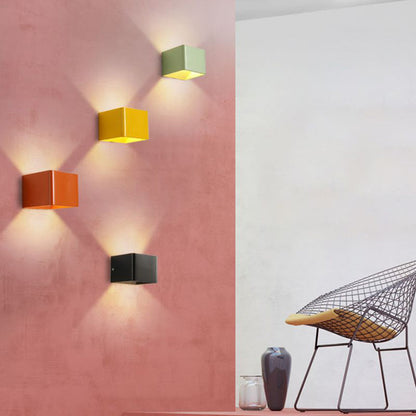 LuminaSquare - Applique murale carrée moderne