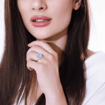 Elowen Glow Ring - Bague de Cocktail Mystique au Design Élégant