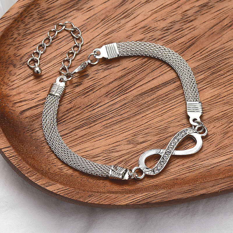 Bracelet Chic Infini pour une Élégance Intemporelle