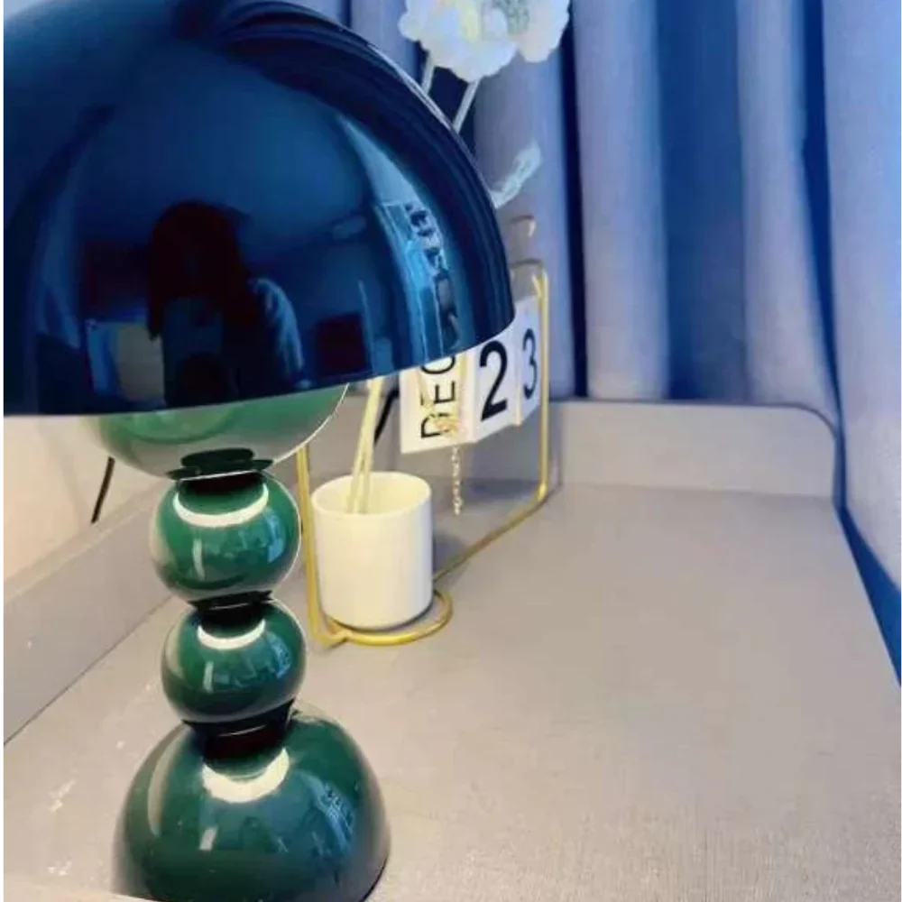 Nordic Flower Buds Lampe de table portable